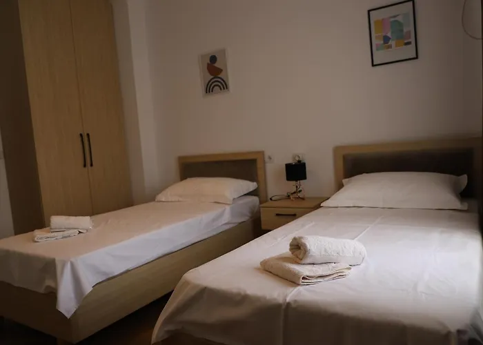 Daniel Center * Berat